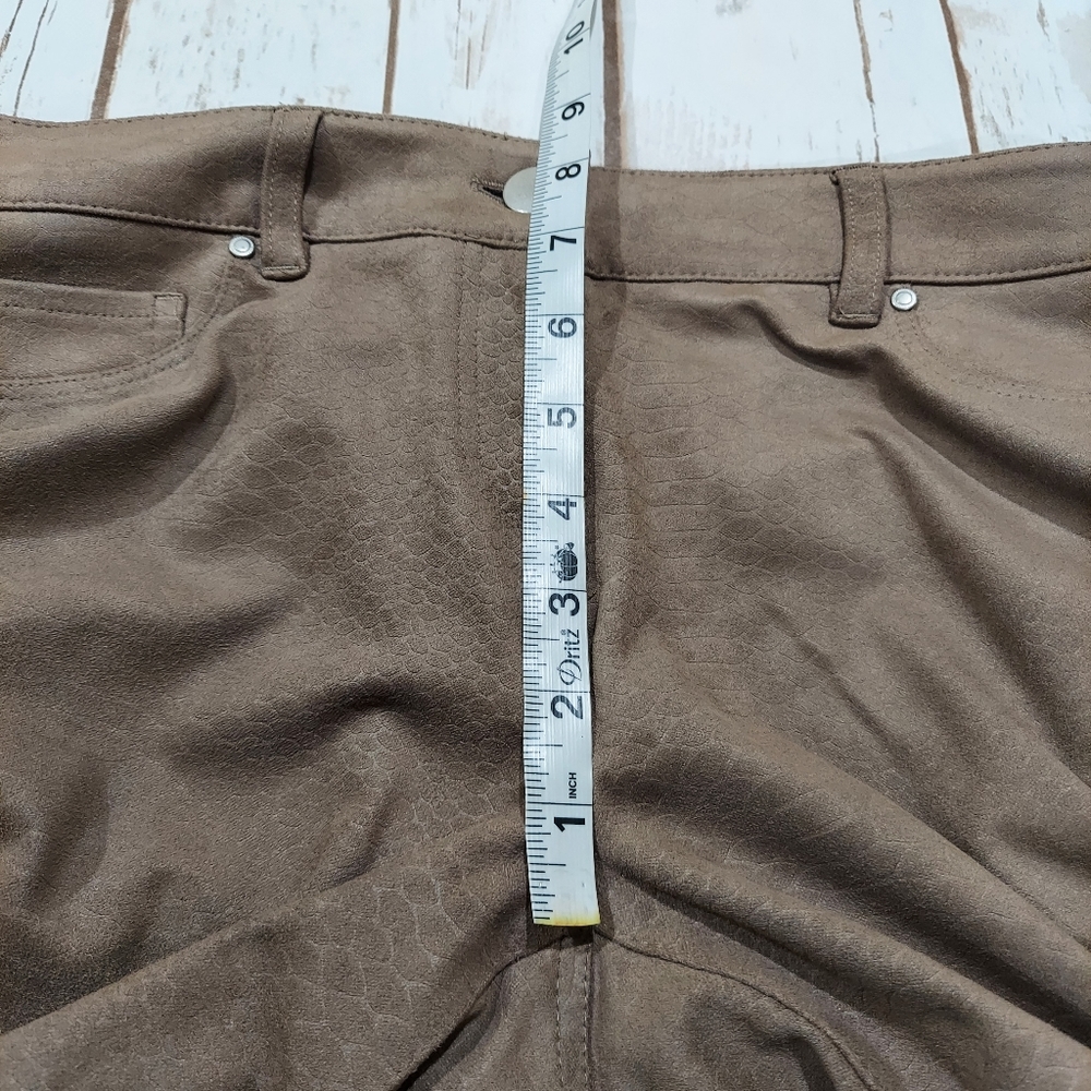 Fall Neutral Tan Skinny Pants Faux Suede Jeggings with Tonal Texture Women's 4 - Picture 13 of 17